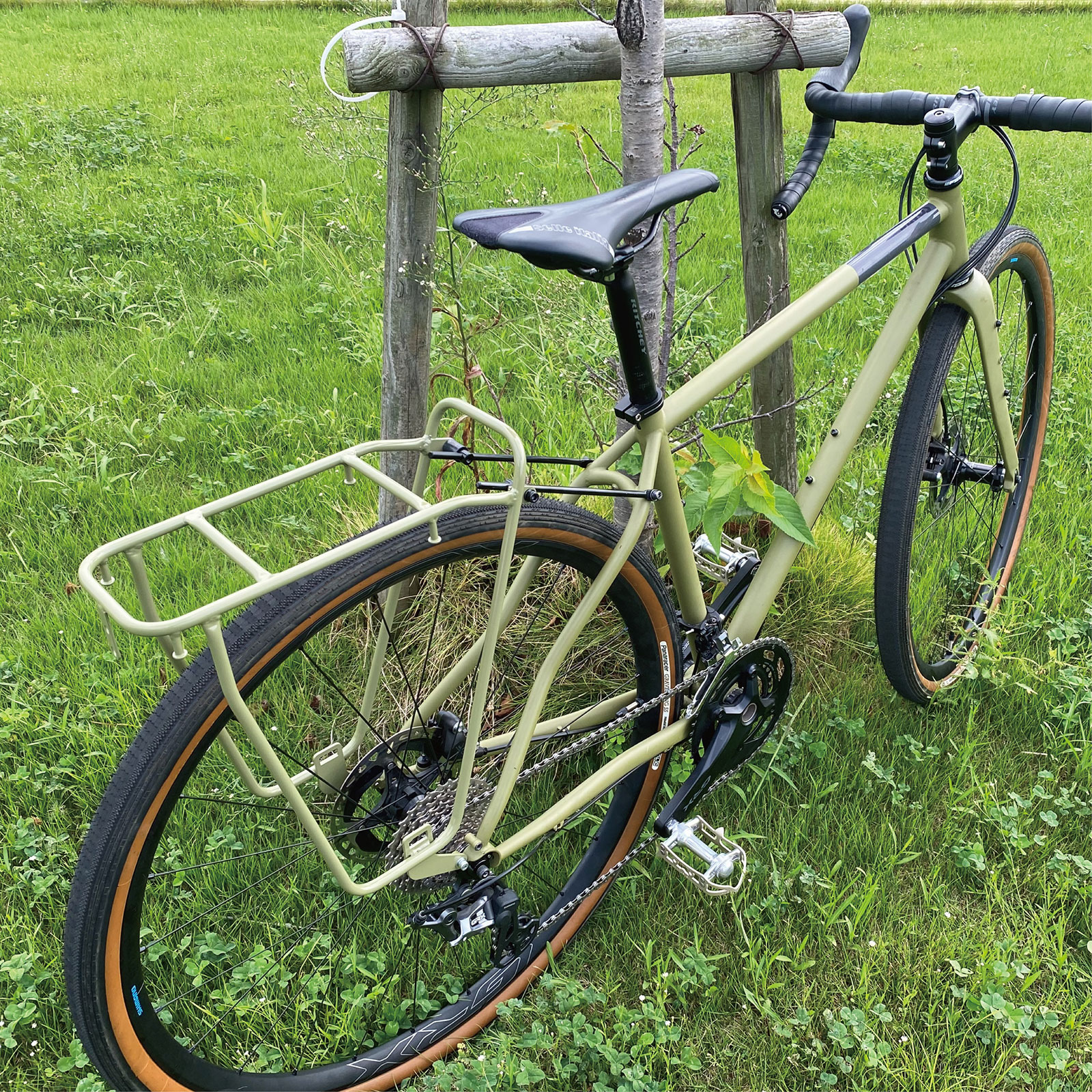 GV-R700 Khaki rear carrier steel 700C 27.5inch