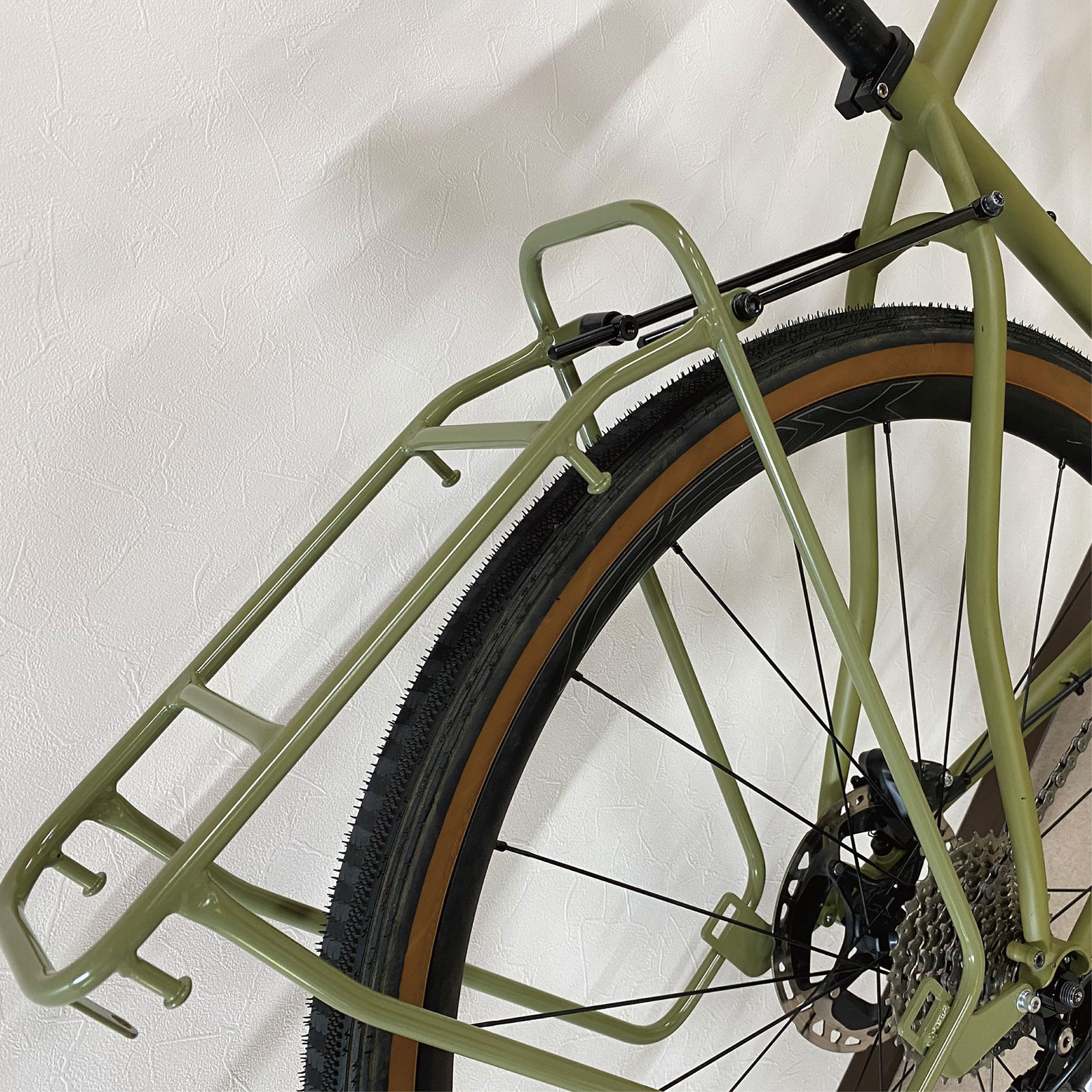 GV-R700 Khaki rear carrier steel 700C 27.5inch